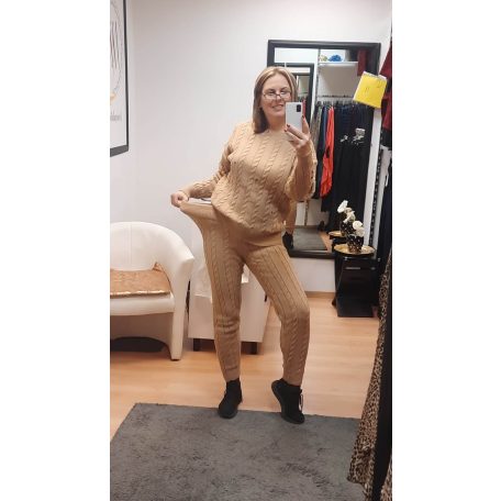 Rozál plus-size kötött pulcsi nadrággal